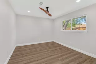 5026 Court Rd, Houston, TX 77053 - Photo 9