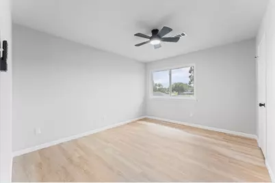 15439 Woodhorn Drive, Houston, TX 77062 - Photo 23