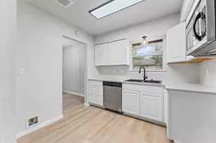 15439 Woodhorn Dr, Houston, TX 77062 - Photo 9