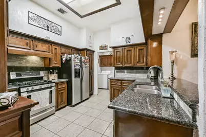 338 Grand Oaks Boulevard, Houston, TX 77015 - Photo 17