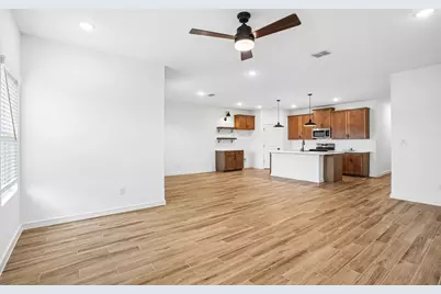 7926 Jade Crest Drive, Angleton, TX 77515 - Photo 17