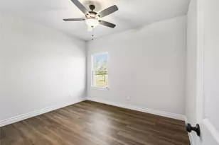 11827 Serena's Song Dr, Willis, TX 77318 - Photo 35