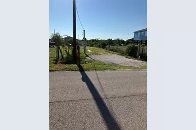 731 18th Street, San Leon, TX 77539 - Photo 3