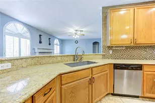19722 Creekshore Dr, Katy, TX 77449 - Photo 13