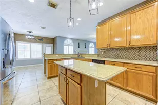 19722 Creekshore Dr, Katy, TX 77449 - Photo 15