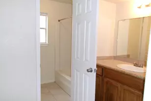 6214 Nowlin Dr, Baytown, TX 77521 - Photo 9