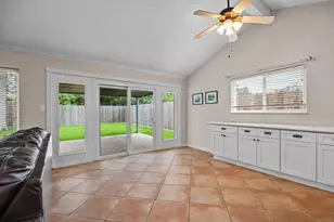 16119 La Avenida Dr, Houston, TX 77062 - Photo 11