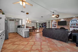 16119 La Avenida Dr, Houston, TX 77062 - Photo 9