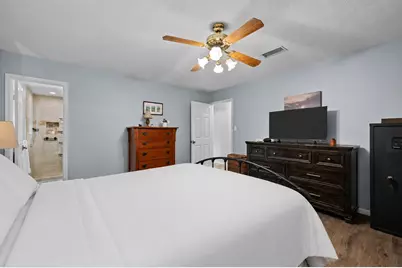 16119 La Avenida Drive, Houston, TX 77062 - Photo 17