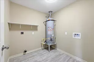 17261 County Line Rd, Winnie, TX 77665 - Photo 21