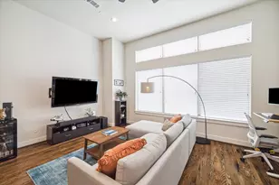 52 N Hutcheson St, Houston, TX 77003 - Photo 3