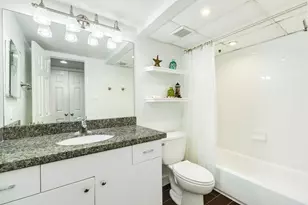 7098 N Holiday Dr, Galveston, TX 77550 - Photo 19