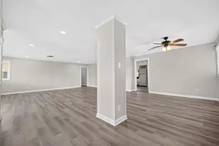 6305 Crab Orchard Rd, Houston, TX 77057 - Photo 5