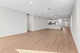 21826 Hickory Spgs Ct, New Caney, TX 77357 - Photo 5