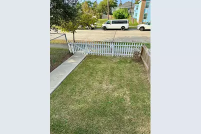 2811 Sealy, Galveston, TX 77550 - Photo 23
