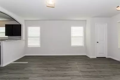 106 Blue Crane Street, Huntsville, TX 77320 - Photo 5