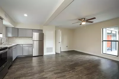 5504 La Branch Street #16, Houston, TX 77004 - Photo 9