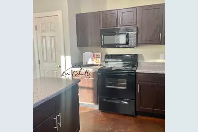 790 E Boundary, Giddings, TX 78942 - Photo 21