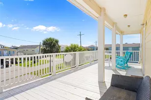 933 Westview, Crystal Beach, TX 77650 - Photo 7