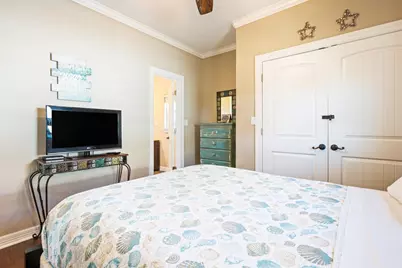 933 Westview, Crystal Beach, TX 77650 - Photo 19