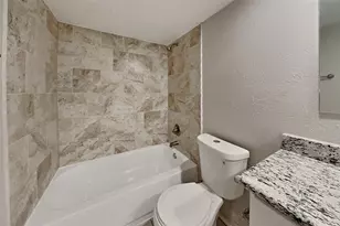 6714 Loch Langham Dr, Houston, TX 77084 - Photo 17