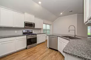 2619 Ocean Pass Ln, Richmond, TX 77469 - Photo 9