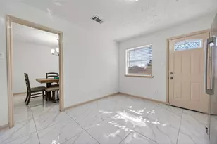 10726 Village Trail Dr, Houston, TX 77065 - Photo 5