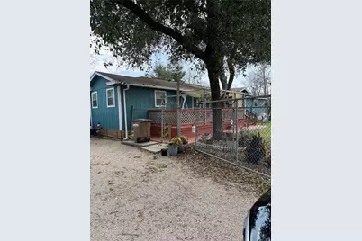 3421 Colorado Avenue, Dickinson, TX 77539 - Photo 33