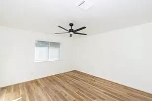 3718 Brighton Ln, Pearland, TX 77584 - Photo 15