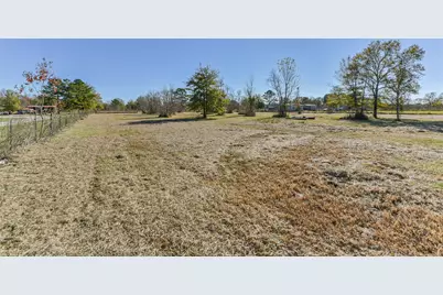 1889 County Road 2068, Hull, TX 77564 - Photo 5