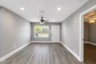 10739 Dulcimer St, Houston, TX 77051 - Photo 5