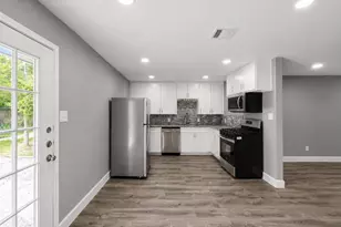 10739 Dulcimer St, Houston, TX 77051 - Photo 3