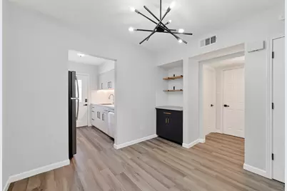 1811 Stoney Brook Drive #91, Houston, TX 77063 - Photo 5