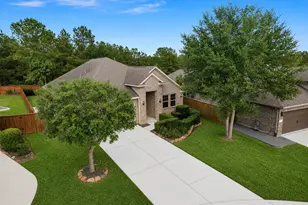 120 Crinium Lily Ct, Montgomery, TX 77316 - Photo 1