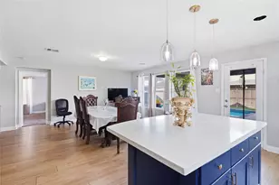7015 Falling Cherry Pl, Houston, TX 77049 - Photo 3