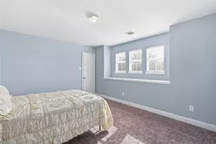 7015 Falling Cherry Pl, Houston, TX 77049 - Photo 19