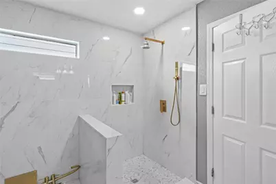 7015 Falling Cherry Place, Houston, TX 77049 - Photo 13