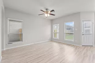 13310 Colina Mdws Ln, Houston, TX 77048 - Photo 7
