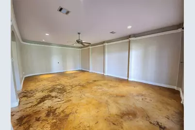 115 Oak Colony Drive, Angleton, TX 77515 - Photo 9