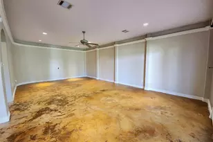 115 Oak Colony Dr, Angleton, TX 77515 - Photo 9