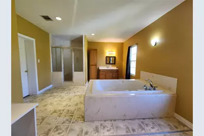 115 Oak Colony Drive, Angleton, TX 77515 - Photo 41