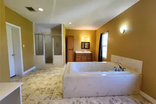 115 Oak Colony Dr, Angleton, TX 77515 - Photo 41