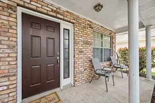 409 McPhail St, Tomball, TX 77375 - Photo 3
