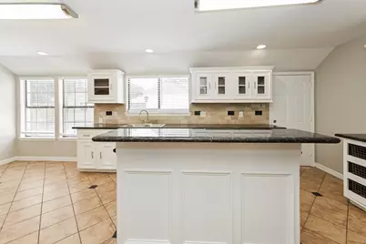 11943 Kleinfields Drive, Houston, TX 77066 - Photo 9