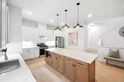 2212 Lou Ellen Lane #D, Houston, TX 77018 - Photo 1