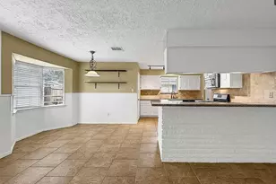 9611 Crail Dr, Spring, TX 77379 - Photo 5