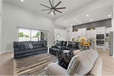 10303 Mesa Drive, Iowa Colony, TX 77583 - Photo 11