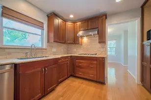 5243 Stillbrooke Dr, Houston, TX 77096 - Photo 9