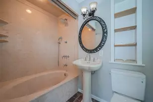 5243 Stillbrooke Dr, Houston, TX 77096 - Photo 29