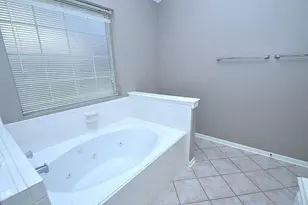 4611 Silverlake Dr, Sugar Land, TX 77479 - Photo 13